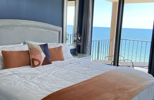 Orange Beach Condo | Stunning views - beautiful condo on the beach on the 12th floor - great location