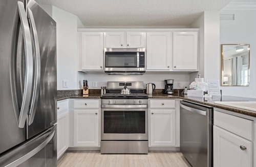 Reunion Condo | Style, Luxury & Stunning Views