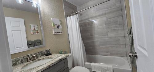 Ocala Apartment | Stylish 2BR in Ocala Near WEC & FAST