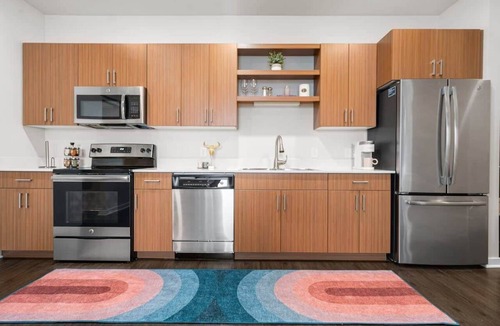 Traverse City Condo | Stylish 2BR Suite Near DT Traverse City + Smart TV