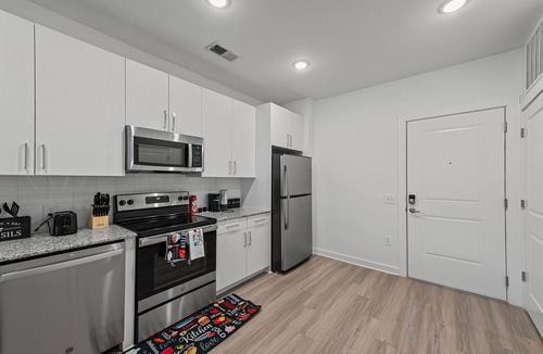 Boulevard Heights Apartment | Stylish BeltLine 1BR with Pool-View Balcony, EV Charging & Gym Next Door