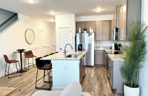 Normal Cottage | Stylish Huntsville Smart Home w/Garage & WiFi