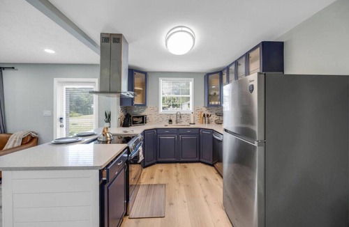 Jacksonville House | Stylish In-Town Escape with Pool & Relaxing Vibe