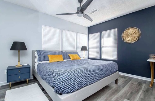 Hot Springs House | Stylish Studio, steps to Oaklawn