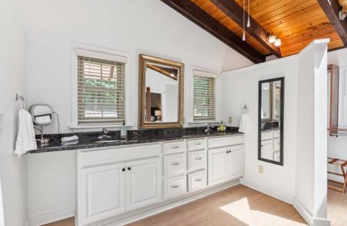 Buford House | Sues Lake House