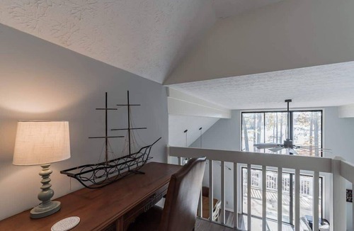 Buckhead House | Sugar Creek Retreat - Come Stay & Play at The Lake