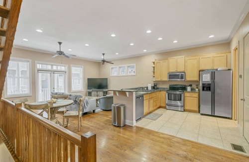 Crescent Beach House | Summer Beach Home, 4 Bed 4 Bath, Sleeps 12! Walk to Beach! Heated Pool!
