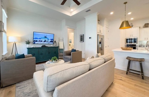 Thomas Drive Villa | Summer Fun on 30A | Bikes, Bunks + Beach Days
