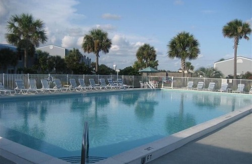 Ono Island Condo | SUNDOWN A 11 Great 3 Bedroom 2 Bath Condo! Boat docks, Pier and 50 yards to Gulf