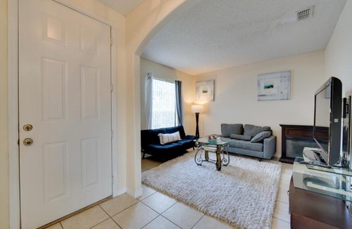 Sunset Ridge House | Sunlit Davenport Family Home w/Private Lanai