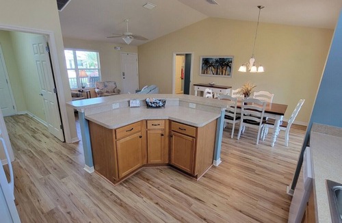 Fernandina House | Sunny Delight! - 3/2 w/Golf Cart & Grill in The Village of Fernandina
