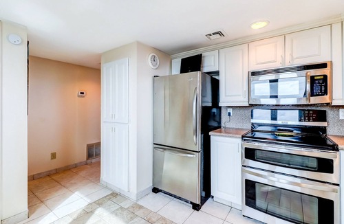 Fernandina Beach Condo | Sunny, oceanfront condo with great views, balcony & outdoor pool