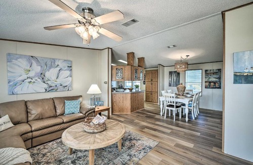 Welaka House | Sunny Waterfront Welaka Home w/Private Dock!