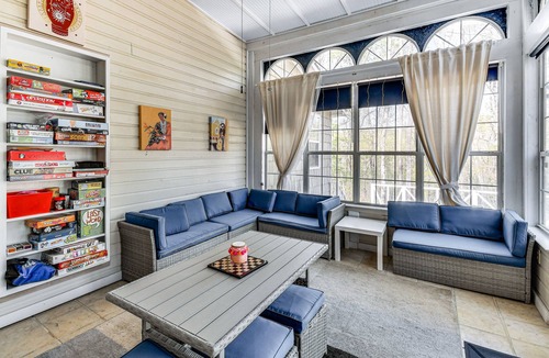 Tallassee House | Sunroom & Decks: Family Home in Tallassee!