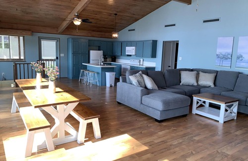 Jefferson House | Sunset Cove - Lake O' The Pines/Crystal Cove