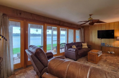 Welaka Condo | Sunset Hideout in Welaka