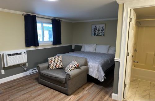 St Ignace Hotel | Sunset Motel at Armand's Gardens