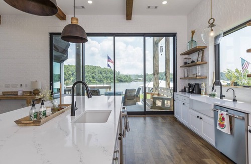 Alexander City House | Sunset Rock by Lake Martin Vibe