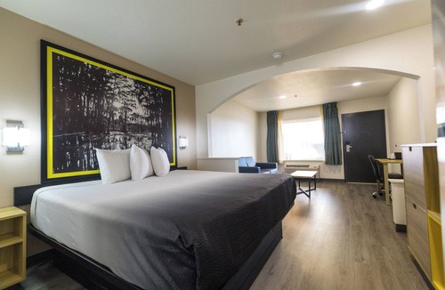 Jasper Hotel | Super 8 by Wyndham Jasper TX