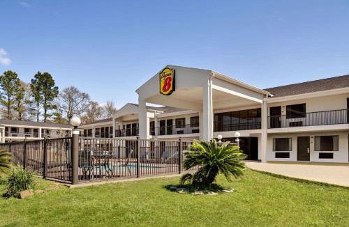 Gulf Hills Hotel | Super 8 by Wyndham Ocean Springs Biloxi