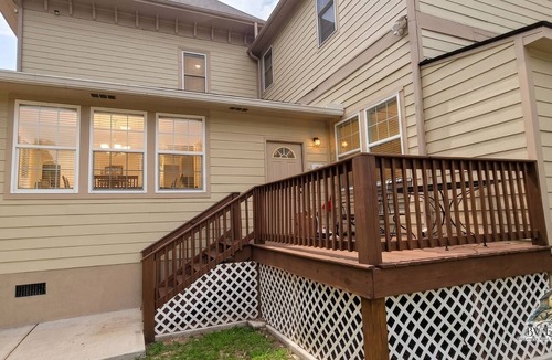 Buena Vista Apartment | Superb 3-bedroom apartment walking distance to the historical in Buena Vista