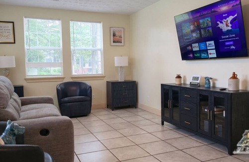 Buena Vista Apartment | Superb 3-bedroom apartment walking distance to the historical in Buena Vista