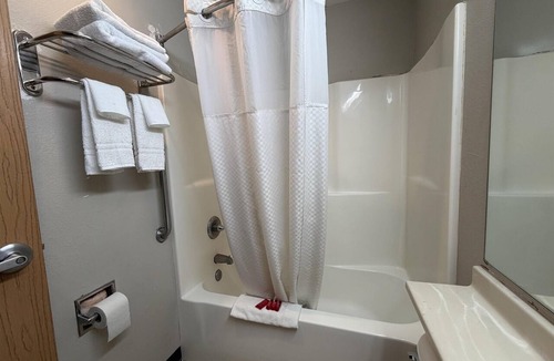 Normal Hotel | SureStay by Best Western Huntsville East