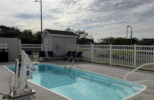 Normal Hotel | SureStay by Best Western Huntsville East