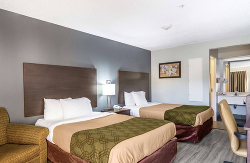 Brunswick Hotel | SureStay Hotel by Best Western Brunswick
