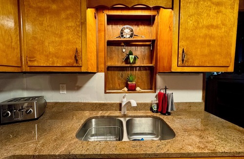 Normal House | Sweet Home Huntsville- Charming Single-level, 3-Bdrm House;Quiet Neighborhood