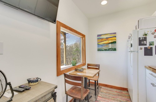 Waterloo Apartment | Swim, Boat & Fish: Waterloo Retreat w/Views!