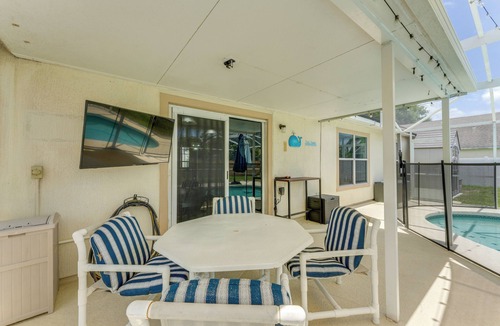 Sunridge Woods House | Swim, Golf & Explore: Family Gem in Davenport!