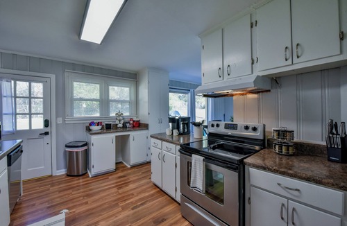 Tuscaloosa House | T-Town Ace – Cozy Retreat Just 4.3 Miles from Bryant-Denny Stadium!