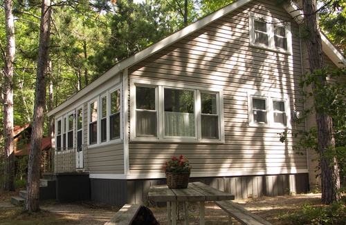 Michaywe Cottage | Tattrie's Cottage on Opal Lake