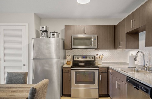 Tuscaloosa Condo | The Alice Riverfront Condo with Pool & Gym Access