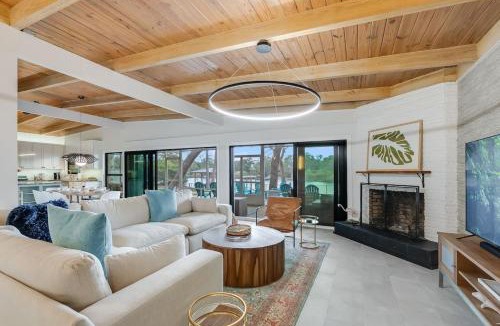 Wright House | The Ancker Boat House - Waterfront on the Bayou