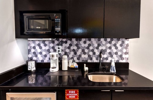 Biloxi Condo | The Bella`s Blonde Bombshell Suite, Sleeps 4, Private Balcony
