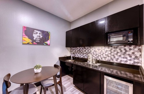 Biloxi Condo | The Bella`s Rocker`s Rhapsody Suite, Sleeps 4, 2 Queens, Private Patio