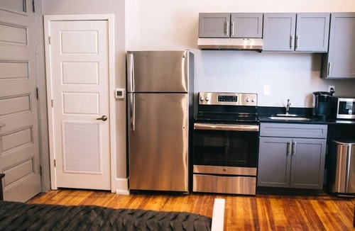Lake City Apartment | The Blanche - Room 211