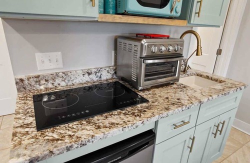 Tybee Island Apartment | The Blue Heron Hideaway