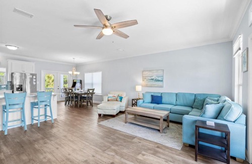 Morgantown House | The Blue Mermaid Walk to Beach! Dog Friendly Heated Pool Fire Pit 2KingSte