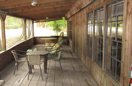 Mayo Ski Chalet | The Chalet On the Suwannee River