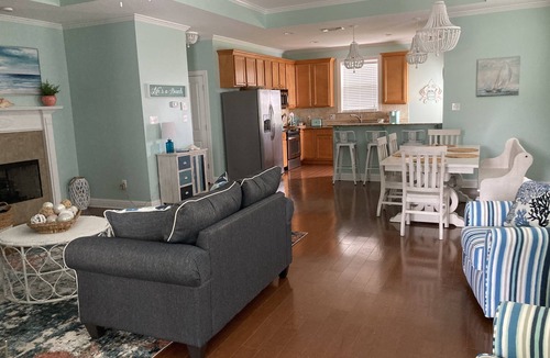 Bay St Louis Cottage | The Coral Island Cottage