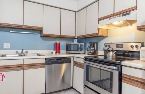 Gulf Shores Condo | The Cove 217a 1 Bedroom Condo by RedAwning