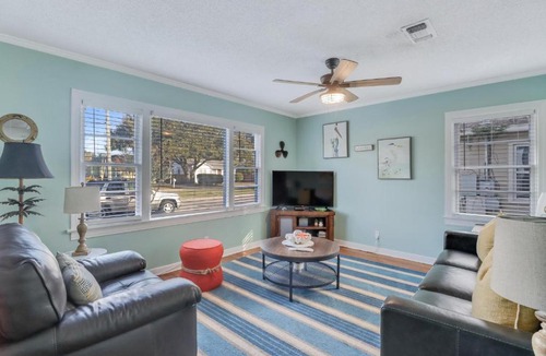 Long Beach House | The Cozy Blue Cottage