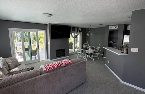 Graham House | The Cozy Retreat
