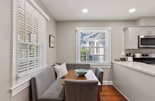 Tuscaloosa House | The Dearing House - 4 BR - Walkable Gameday House