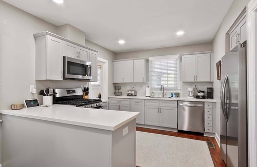 Tuscaloosa House | The Dearing House - 4 BR - Walkable Gameday House