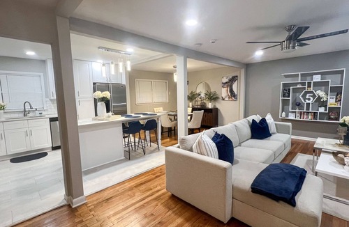 Decatur House | The Decadent Decatur Retreat