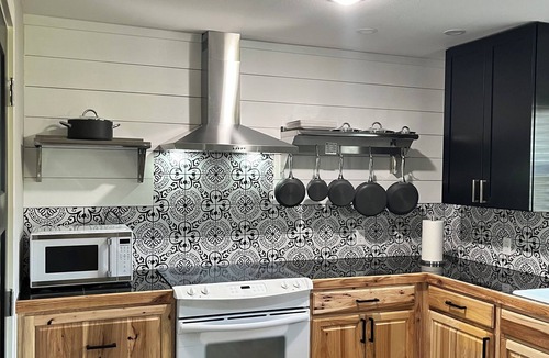 Murfreesboro House | The Diamond Flat is your ideal home base - centrally located and spacious!